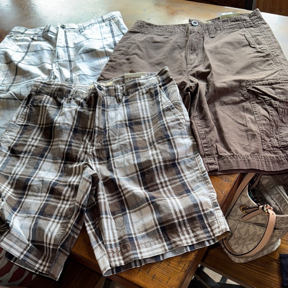Men's Casual Plaid and Solid Shorts NWTS size 30